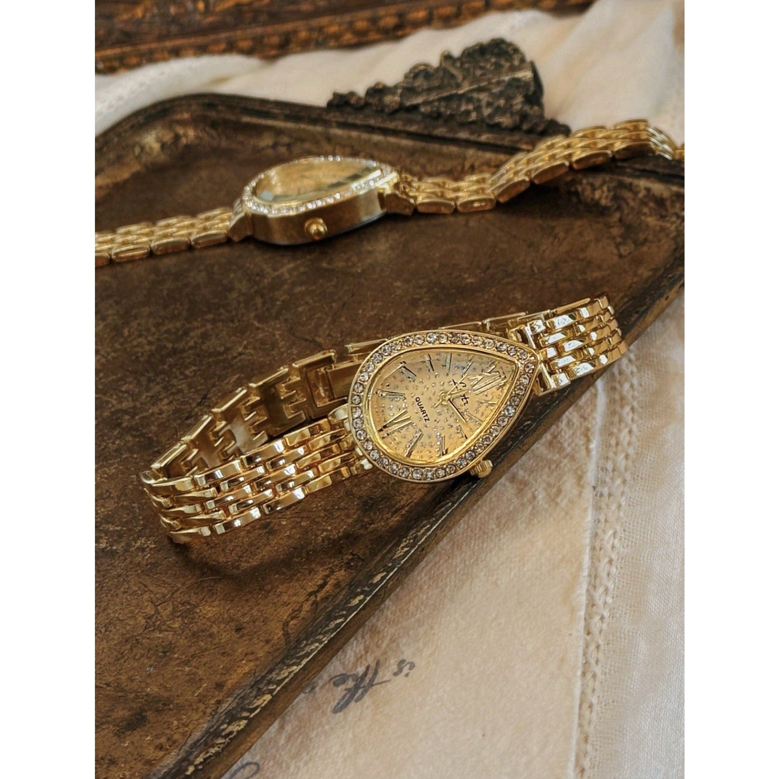Vintage Gold Teardrop Ladies Quartz Watch W Faux Diamond Accent Bezel